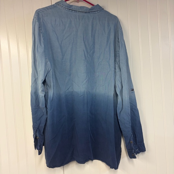 Chelsea & Theodore Blue Denim Ombre Button-Up Shirt XXL Lyocell - Picture 4 of 4